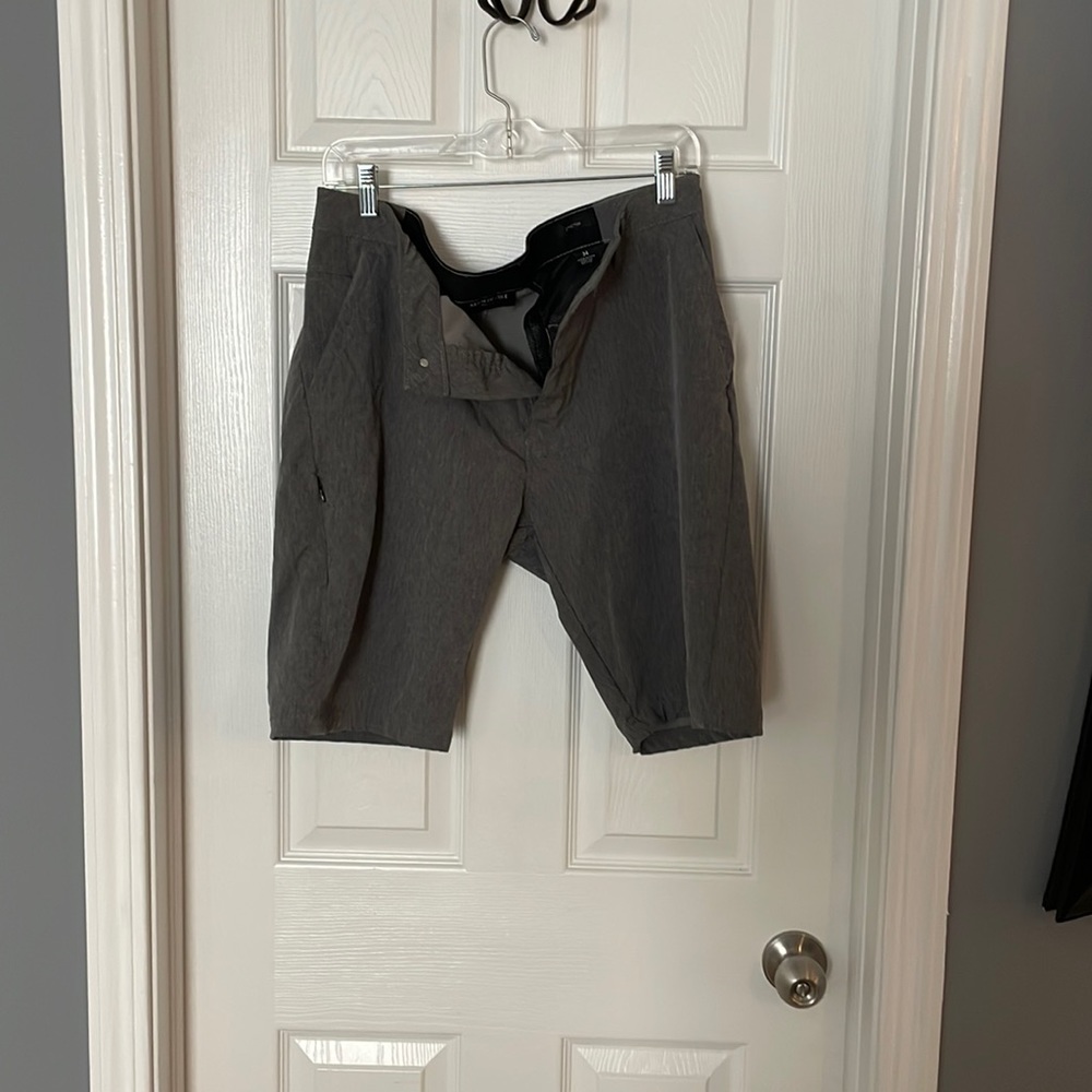 Kenneth Cole Golf Shorts